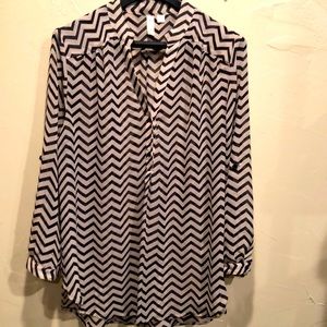 Tacera semi sheer chevron print blouse size XL